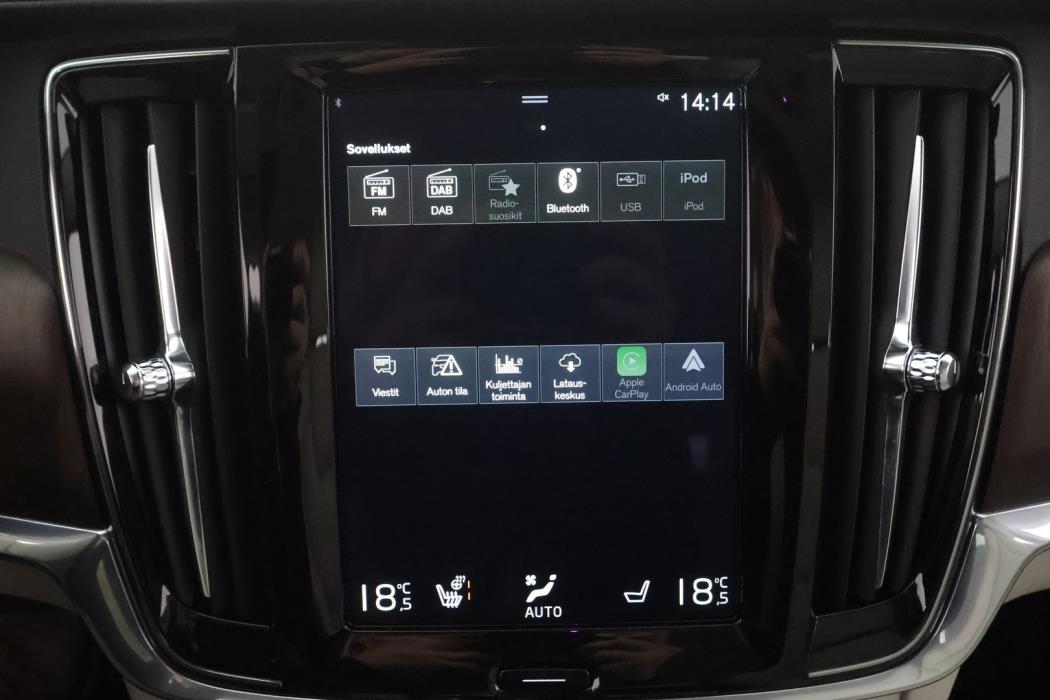 VOLVO V90 2021