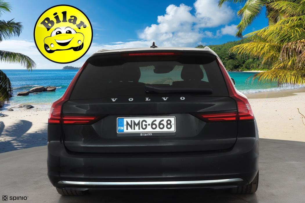VOLVO V90 2021
