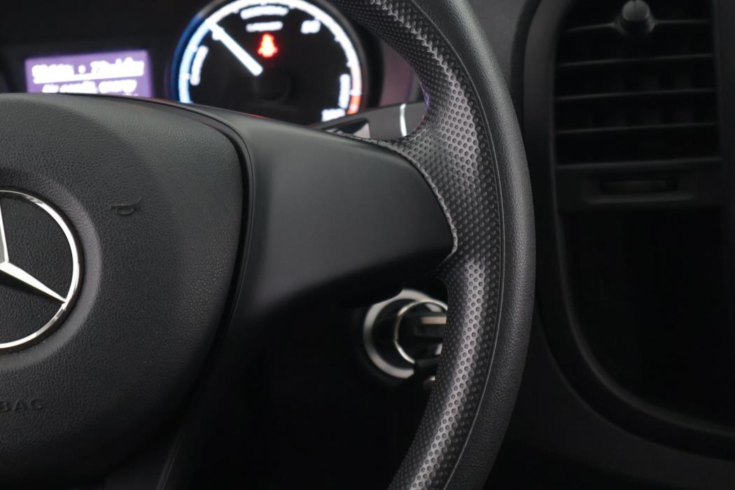 MERCEDES-BENZ VITO 2020