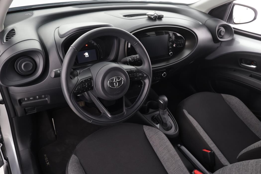 TOYOTA Aygo X 2023