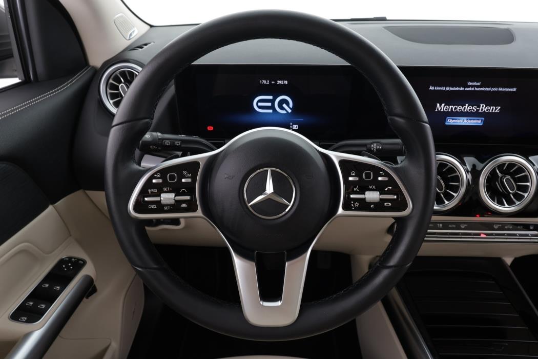 MERCEDES-BENZ EQA 2024
