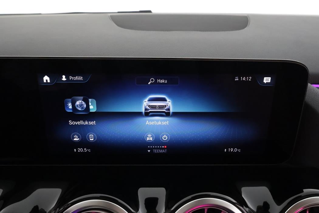 MERCEDES-BENZ EQA 2024