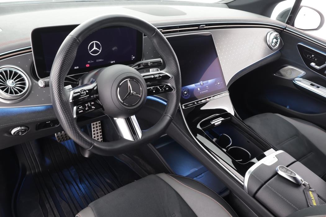 MERCEDES-BENZ EQE 2022