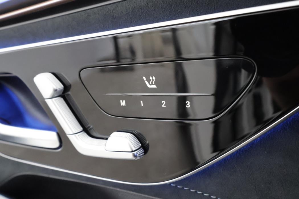 MERCEDES-BENZ EQE 2022