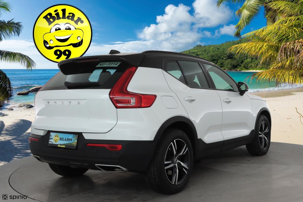 VOLVO XC40 2019