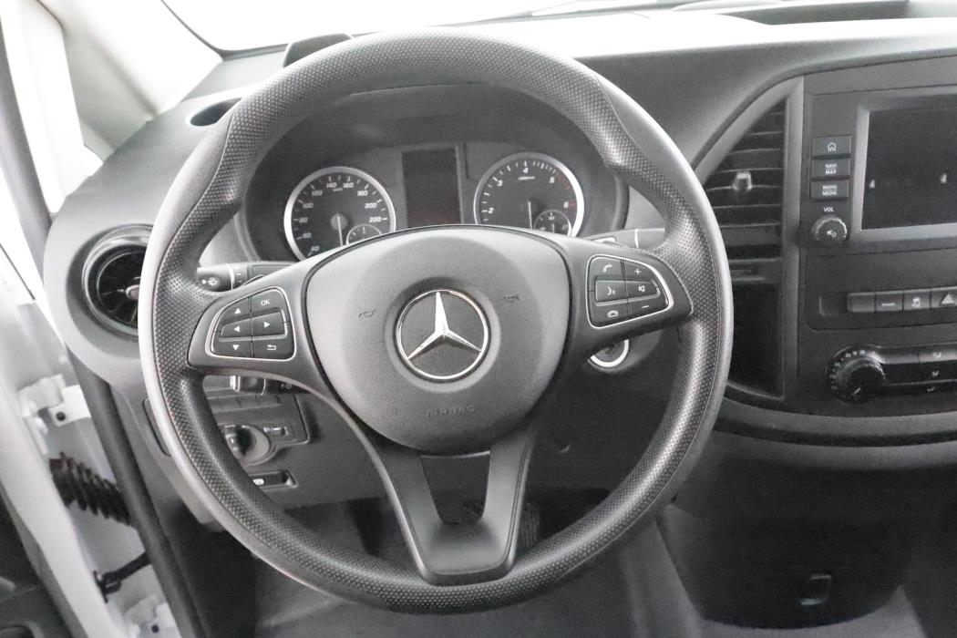 MERCEDES-BENZ VITO 2024