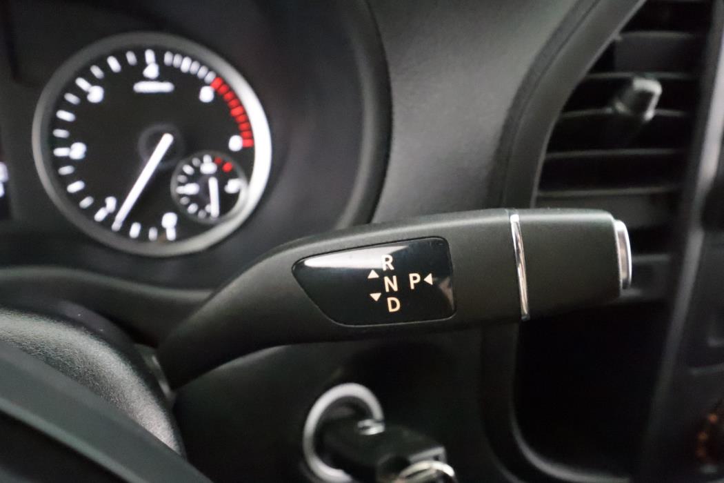 MERCEDES-BENZ VITO 2024