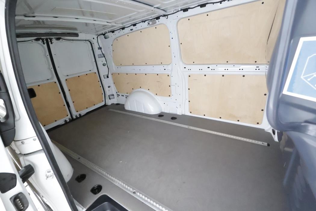 MERCEDES-BENZ VITO 2024