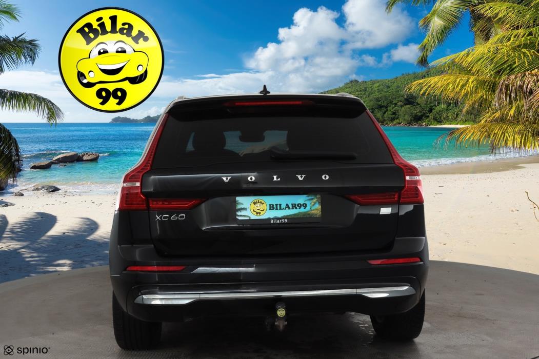 VOLVO XC60 2023
