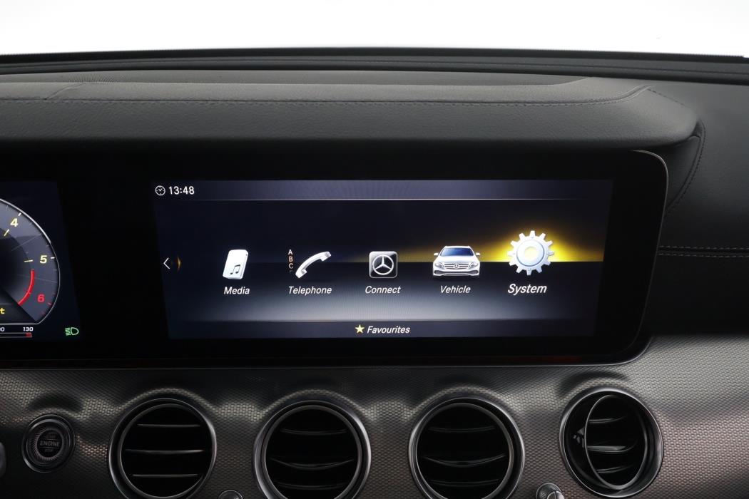 MERCEDES-BENZ E 2019