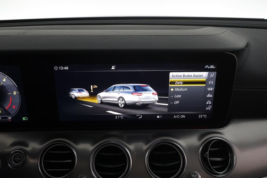 MERCEDES-BENZ E 2019