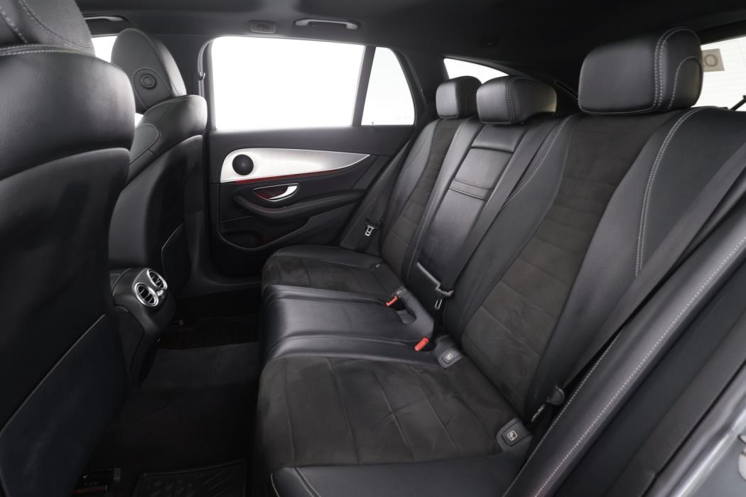 MERCEDES-BENZ E 2019