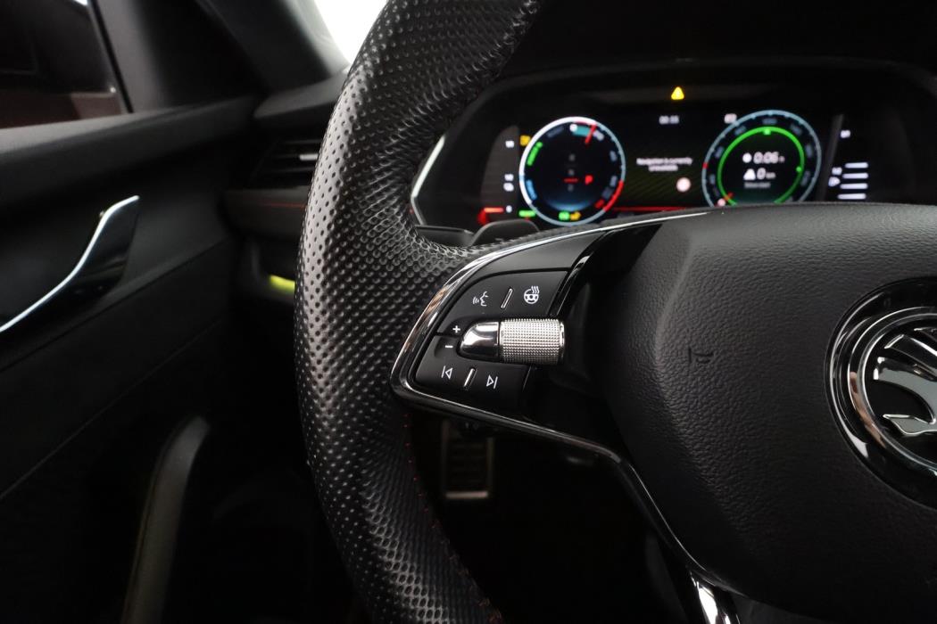 SKODA OCTAVIA RS 2024