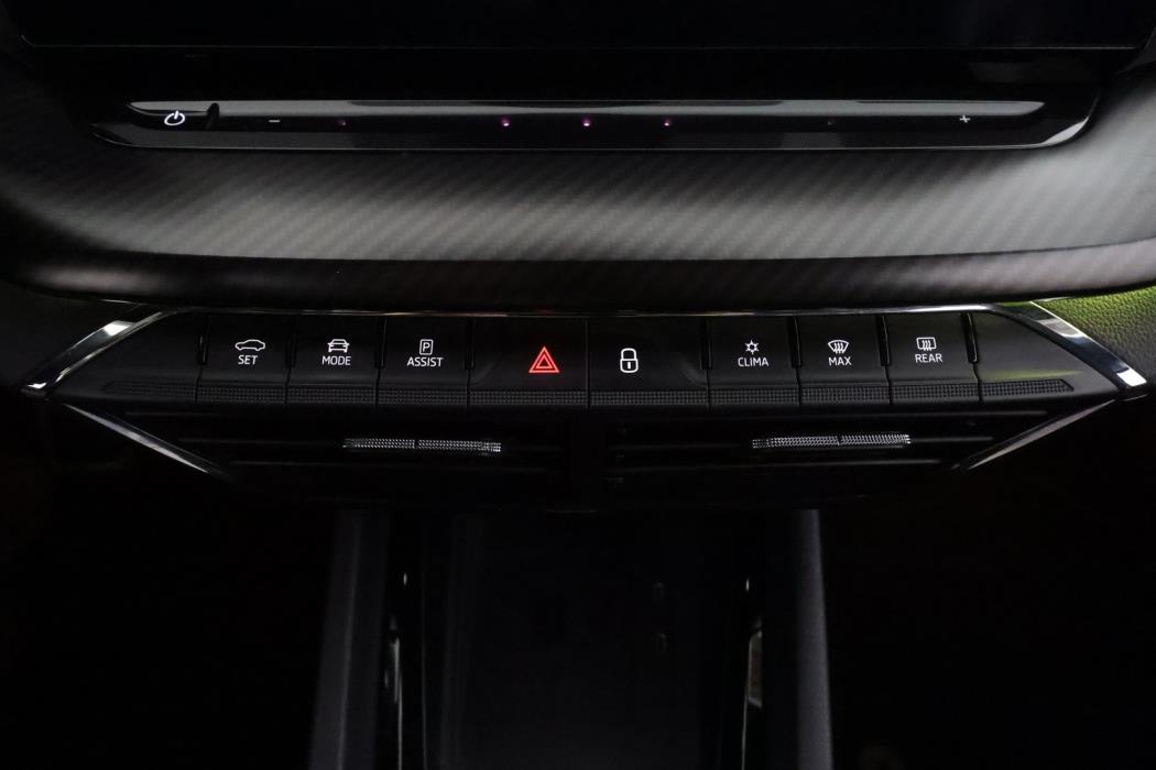 SKODA OCTAVIA RS 2024