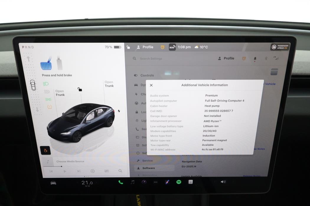 TESLA MODEL 3 2024