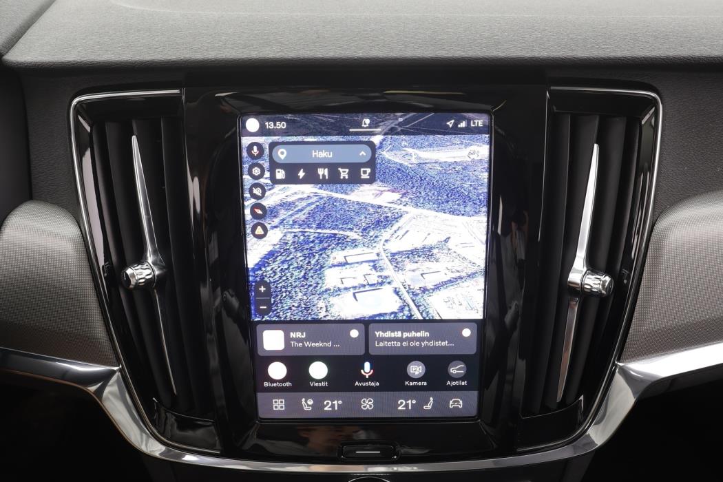 VOLVO V90 2023