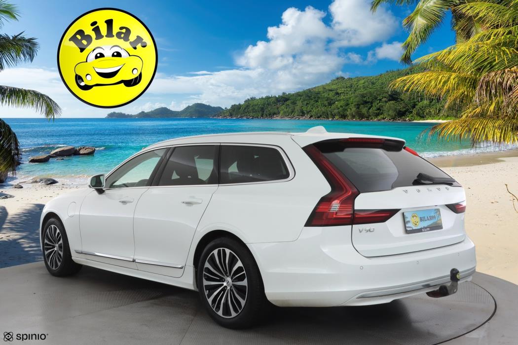 VOLVO V90 2023