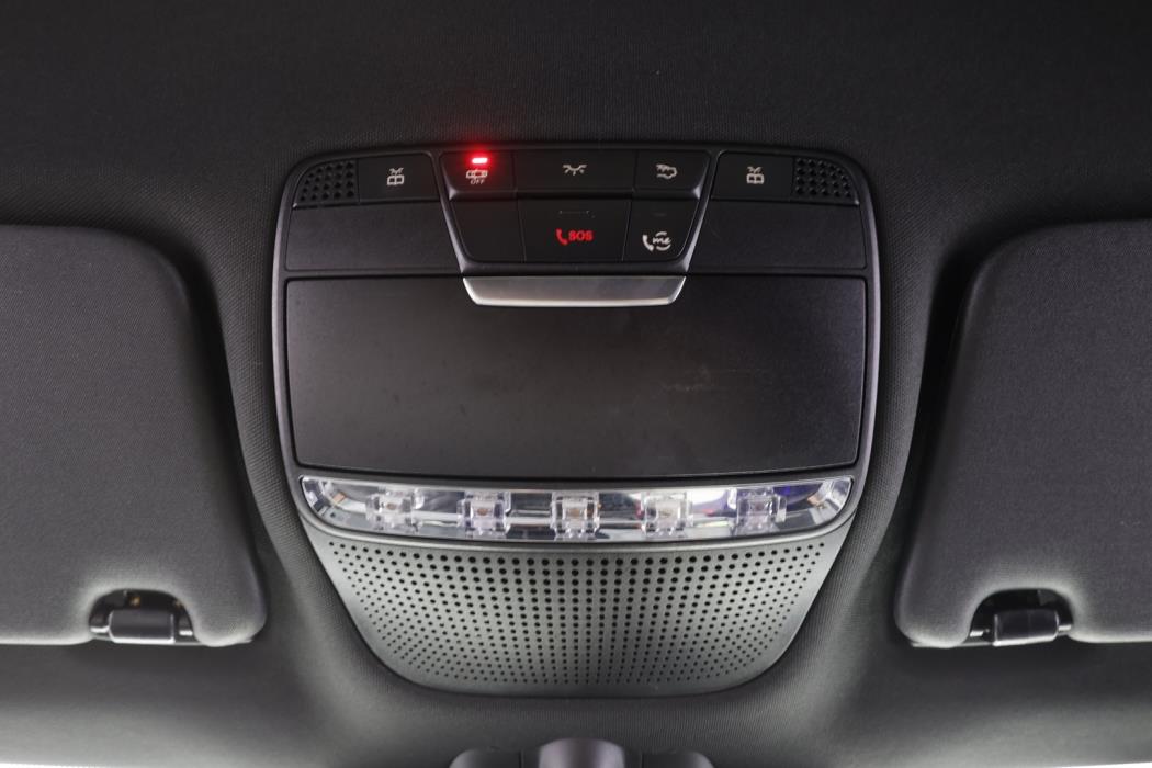 MERCEDES-BENZ EQC 2022