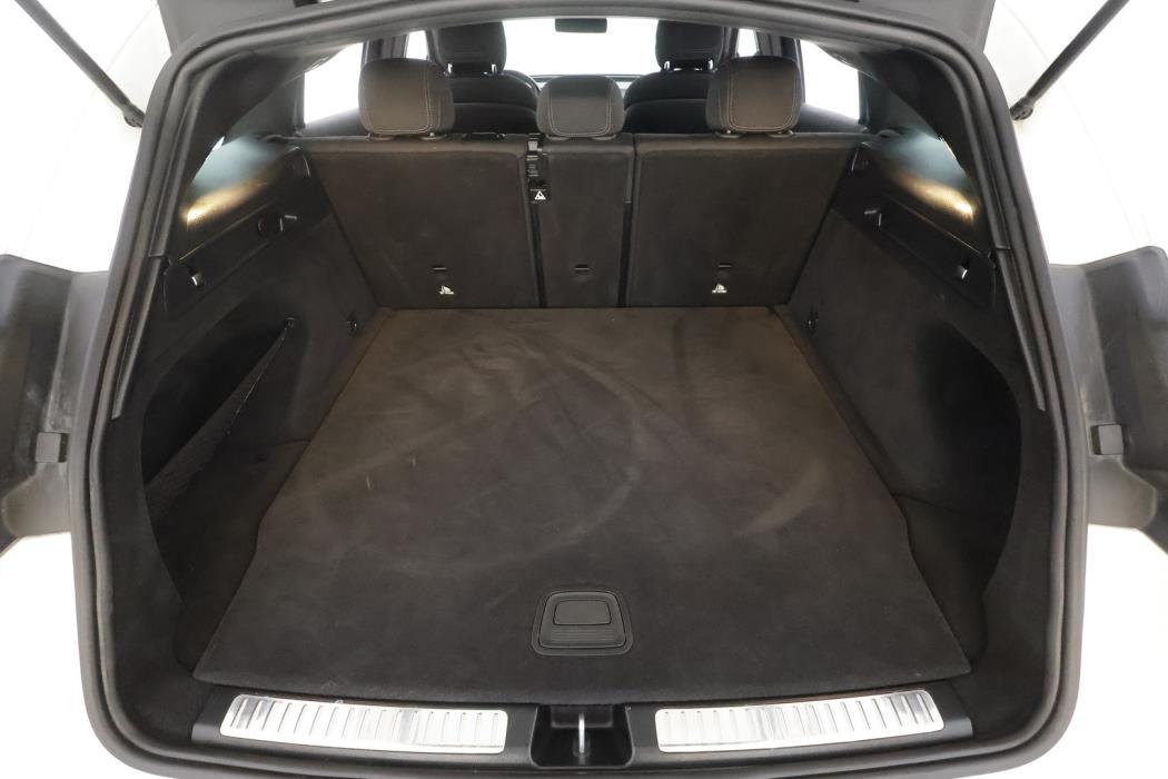 MERCEDES-BENZ EQC 2022