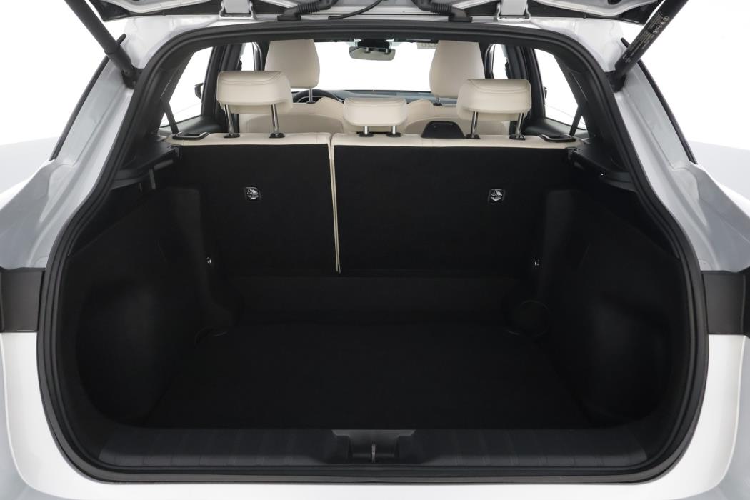 LEXUS LBX 2024