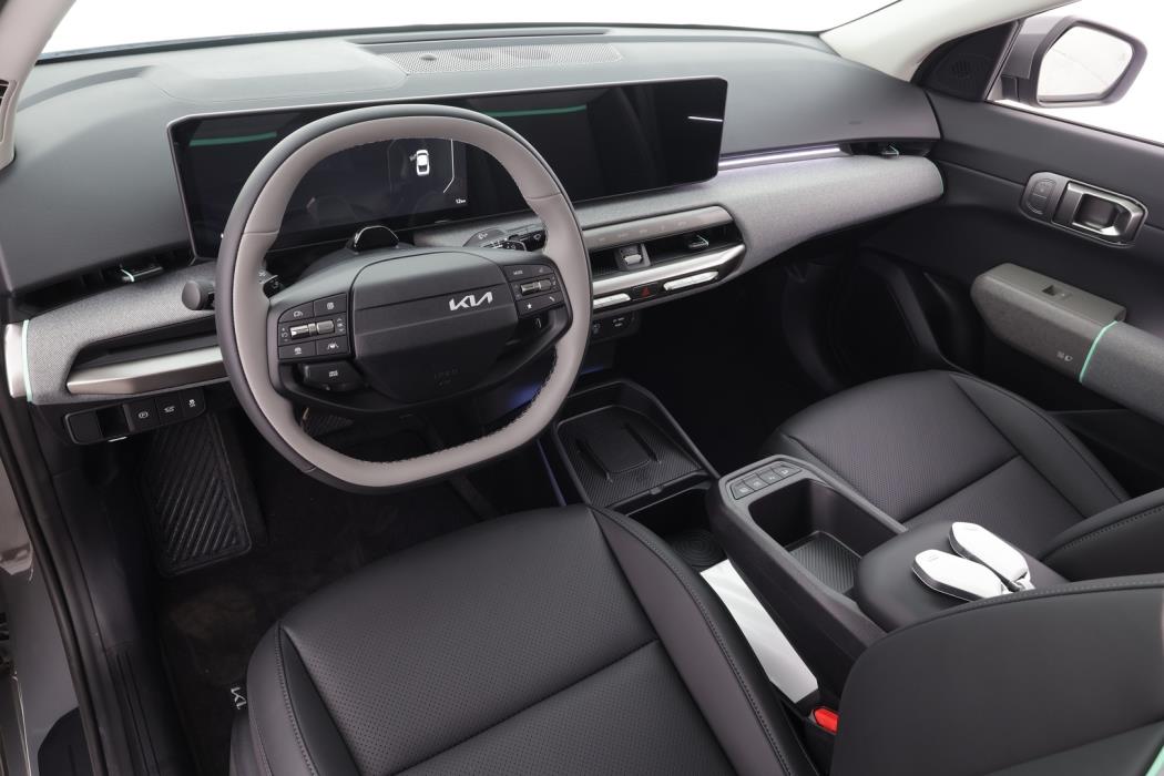 KIA EV4 2026