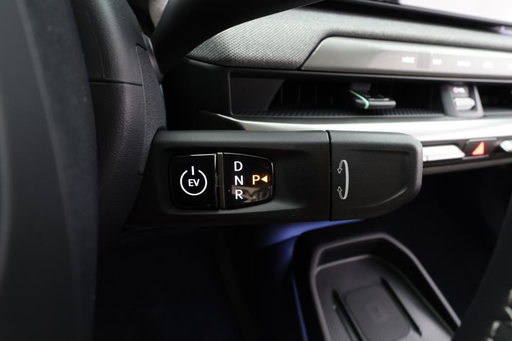 KIA EV4 2026
