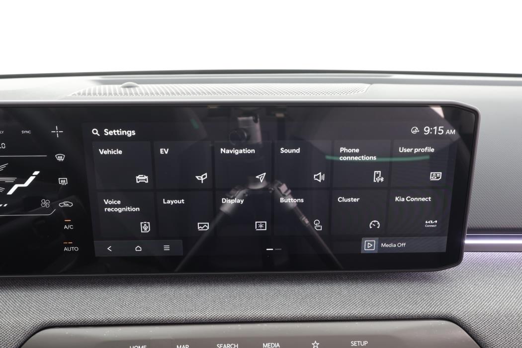 KIA EV4 2026