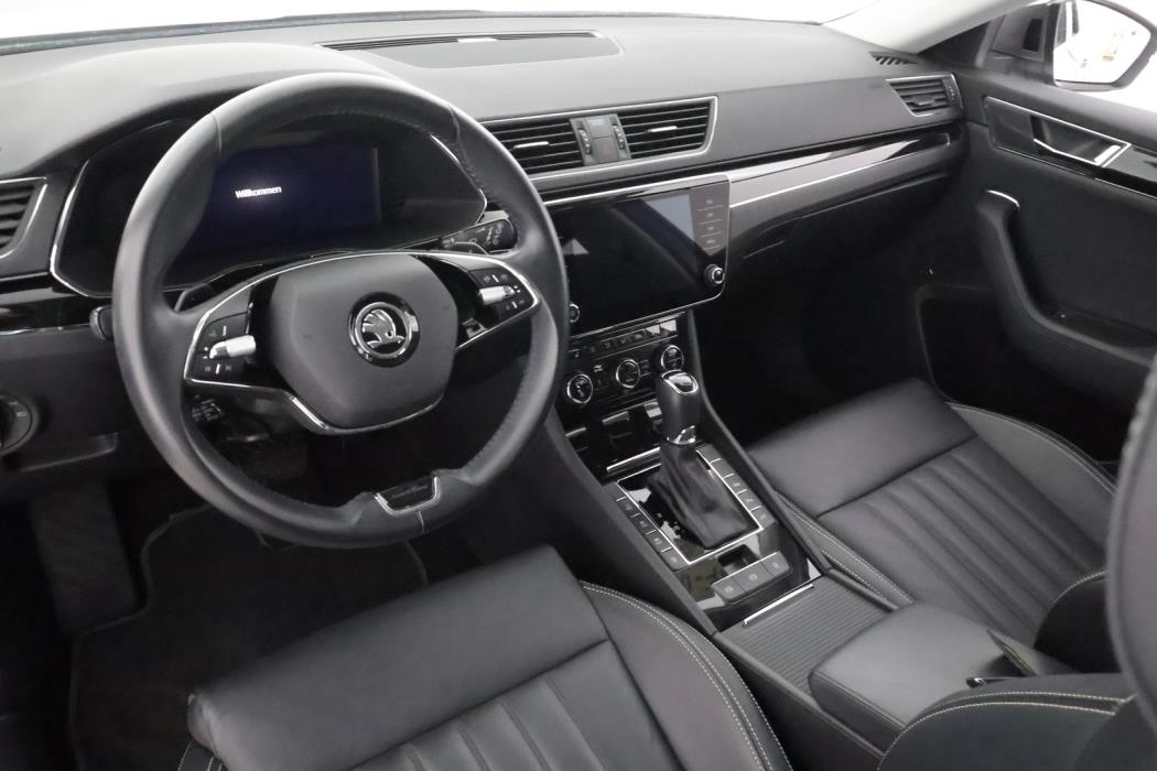 SKODA SUPERB 2023