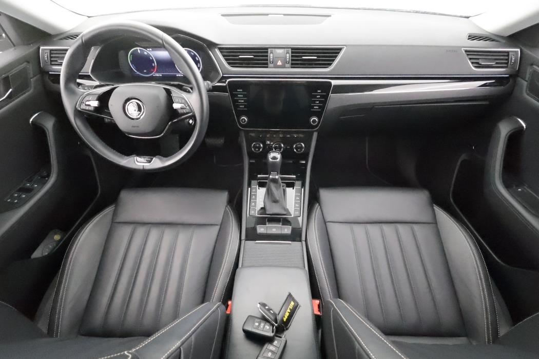 SKODA SUPERB 2023