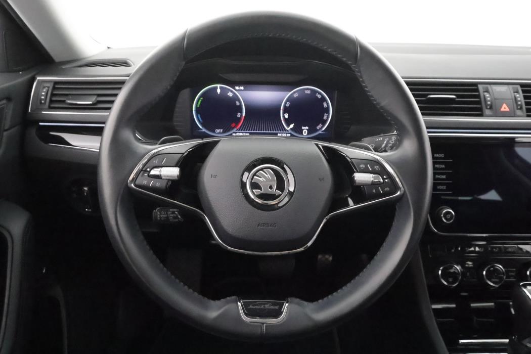 SKODA SUPERB 2023