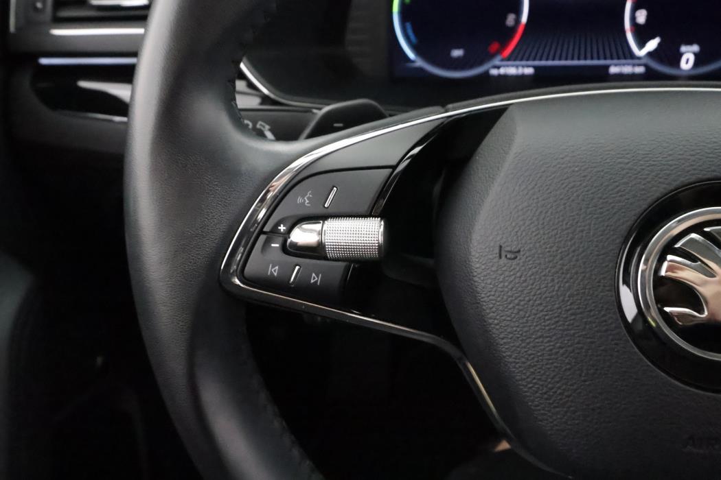 SKODA SUPERB 2023