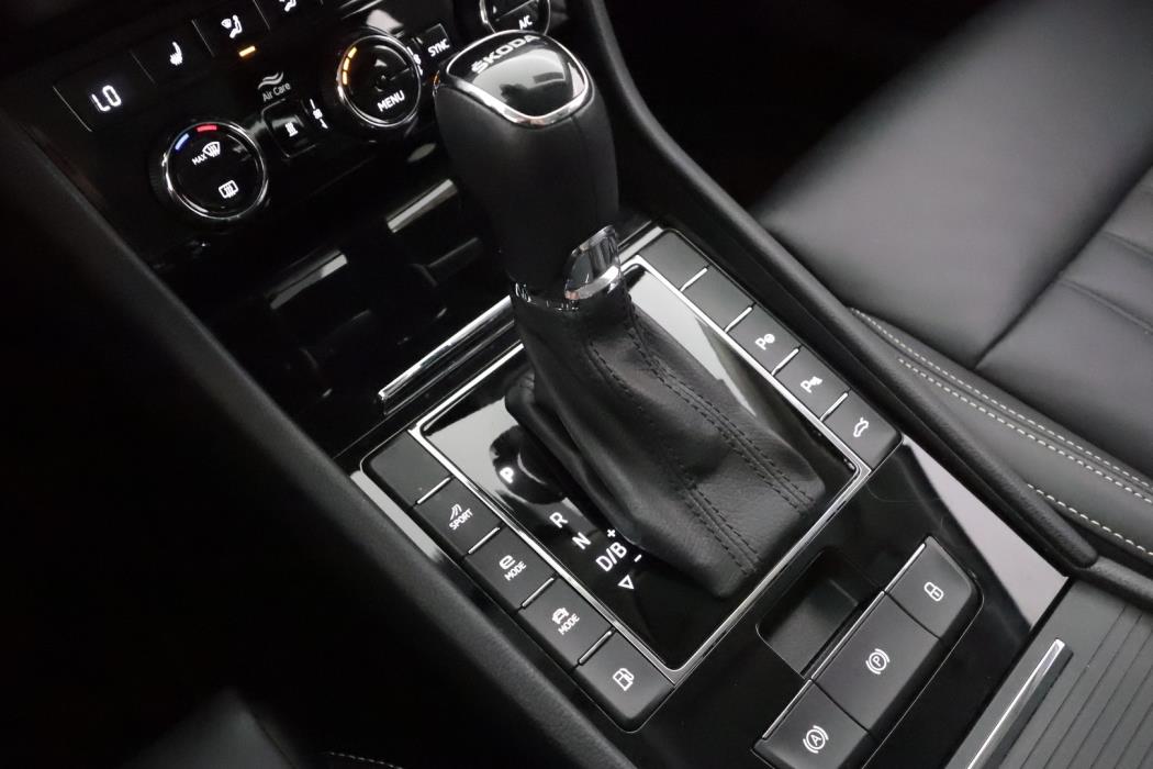 SKODA SUPERB 2023