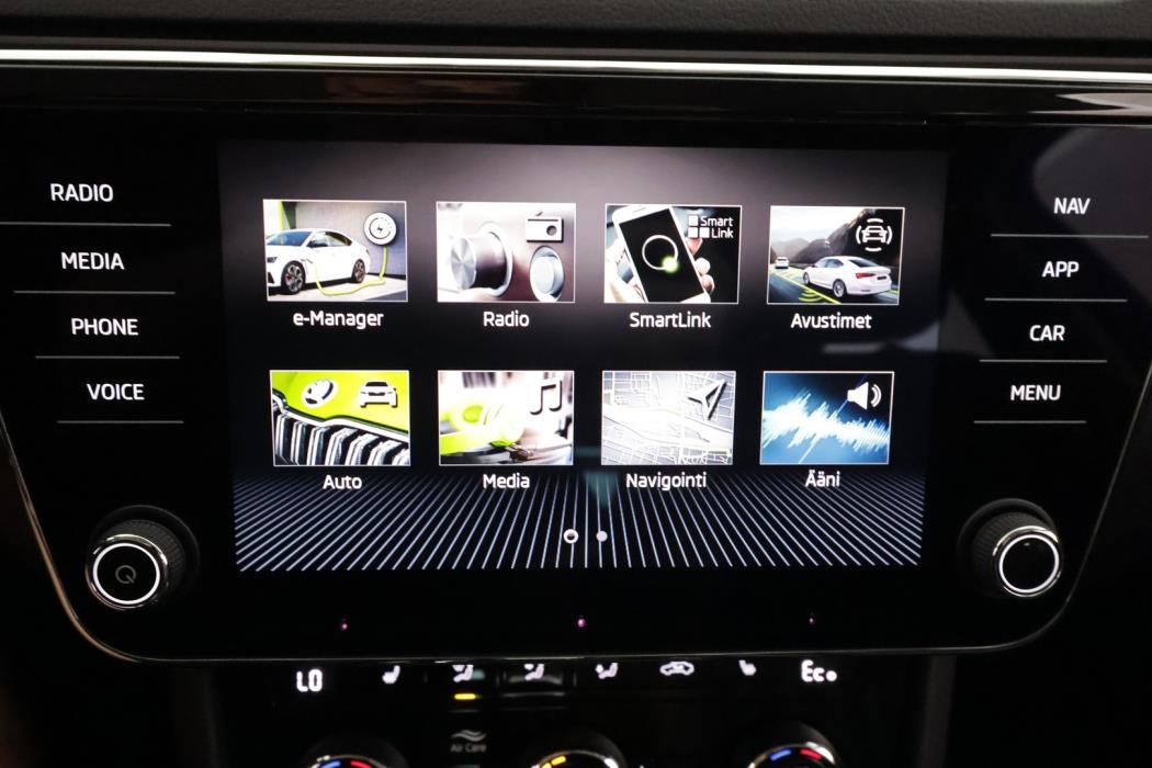 SKODA SUPERB 2023