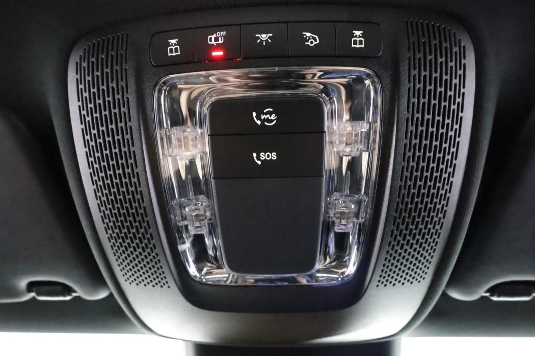 MERCEDES-BENZ A 2023