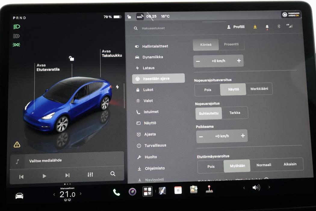 TESLA Model Y 2024