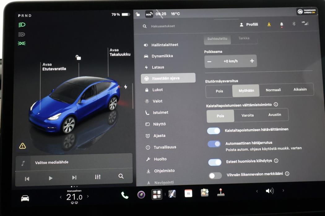 TESLA Model Y 2024