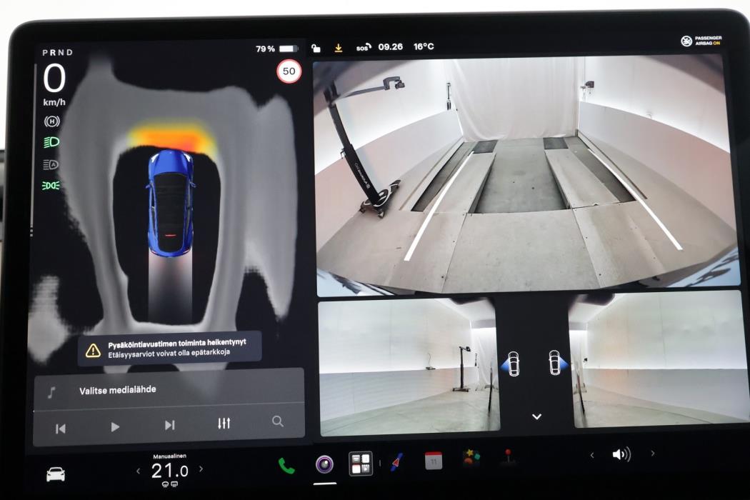 TESLA Model Y 2024