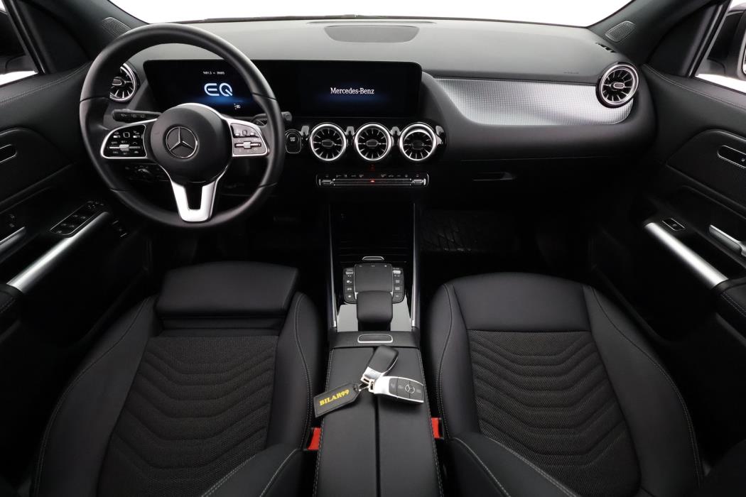 MERCEDES-BENZ EQA 2023