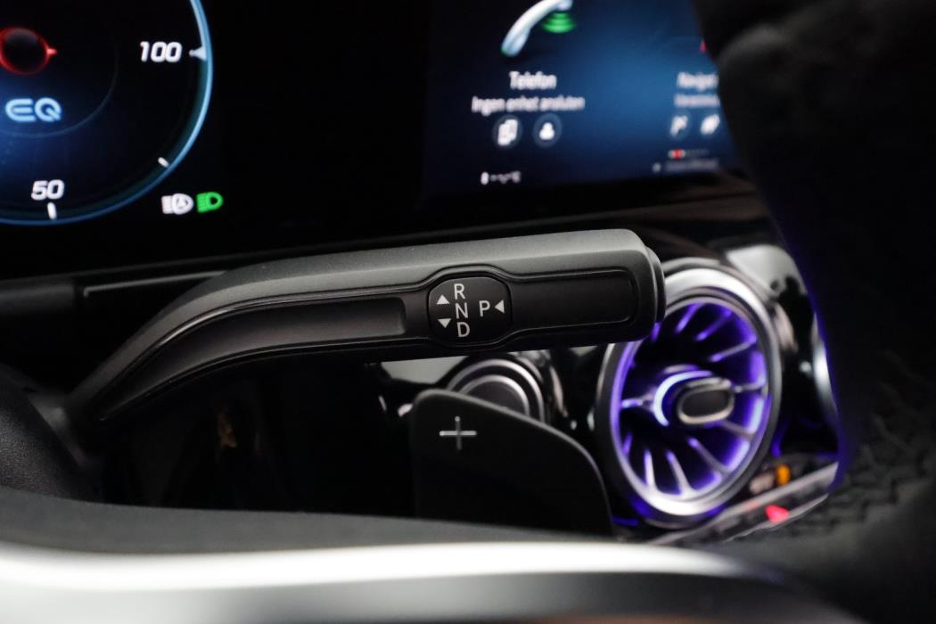 MERCEDES-BENZ EQA 2023