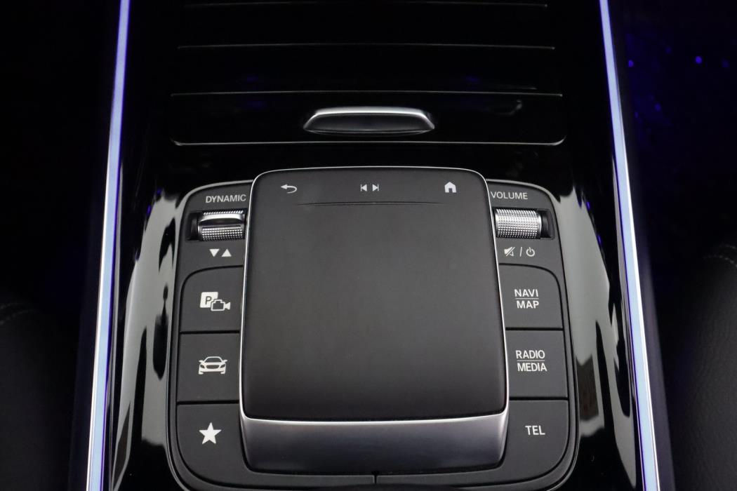 MERCEDES-BENZ EQA 2023