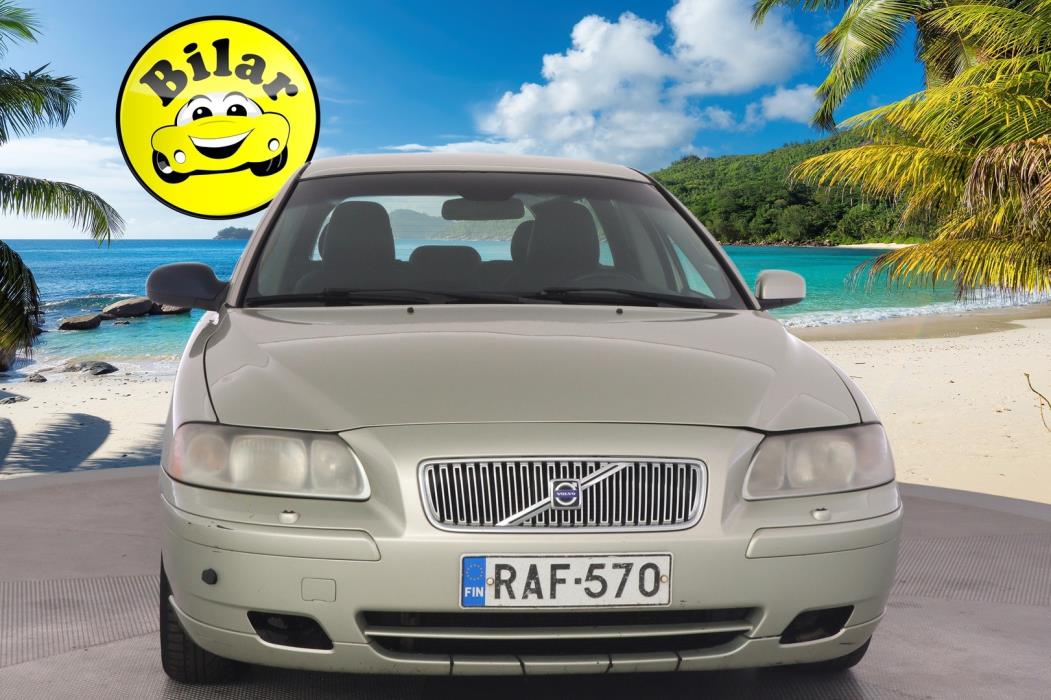 VOLVO V70 2005
