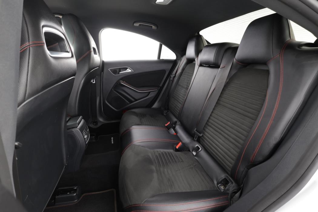 MERCEDES-BENZ CLA 2017