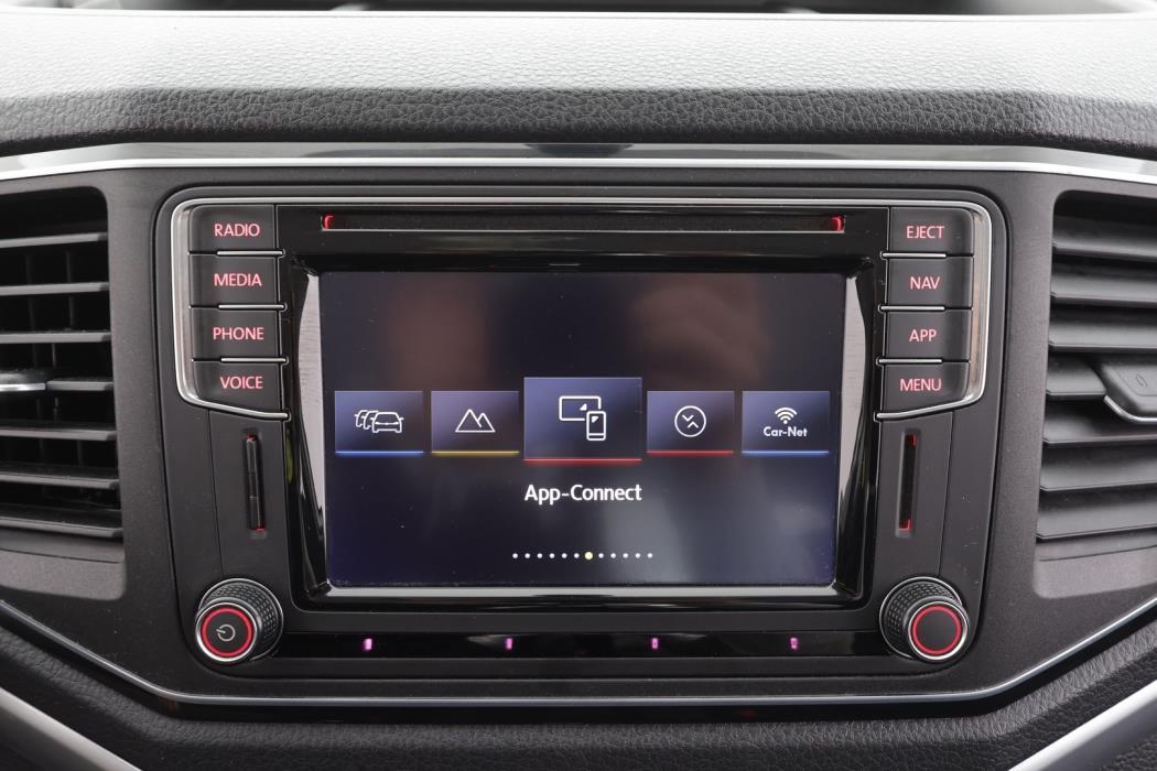 VOLKSWAGEN Amarok 2018