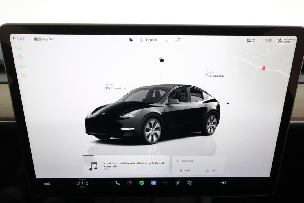 TESLA Model Y 2024