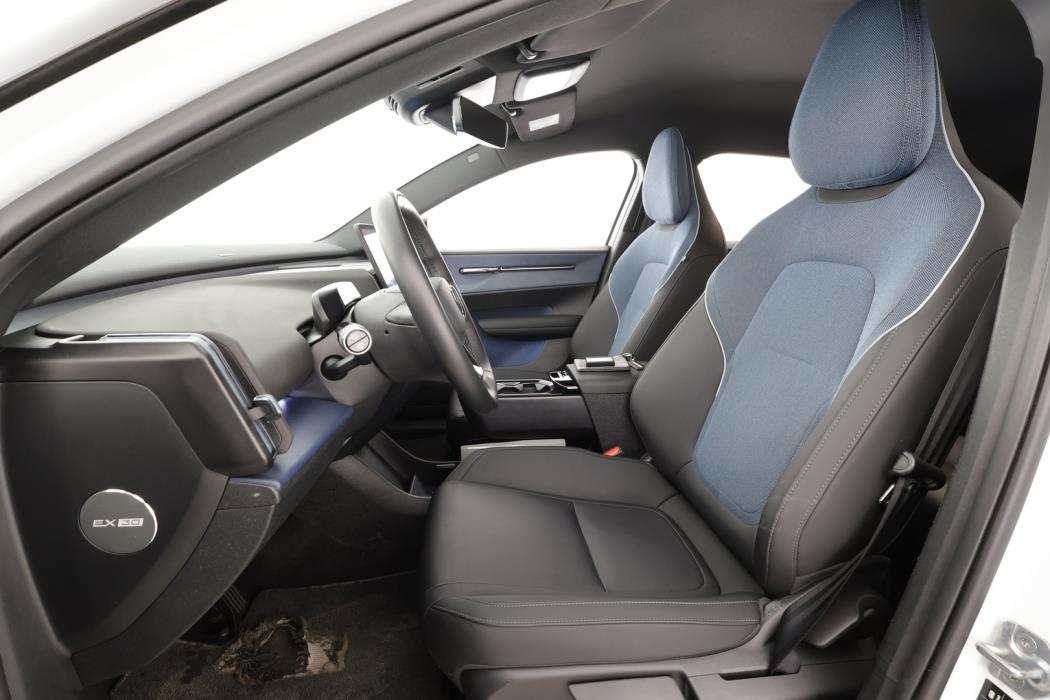 VOLVO EX30 2024