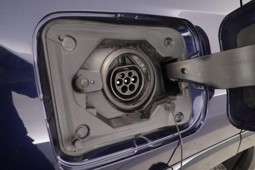 TOYOTA RAV4 PLUG-IN 2023