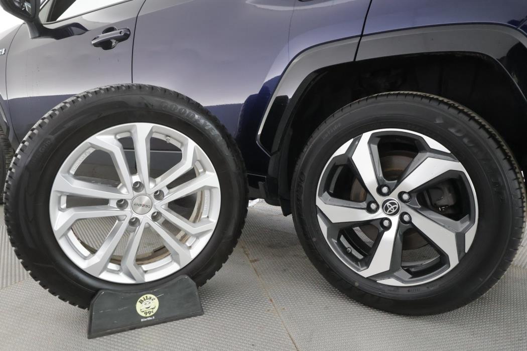 TOYOTA RAV4 PLUG-IN 2023