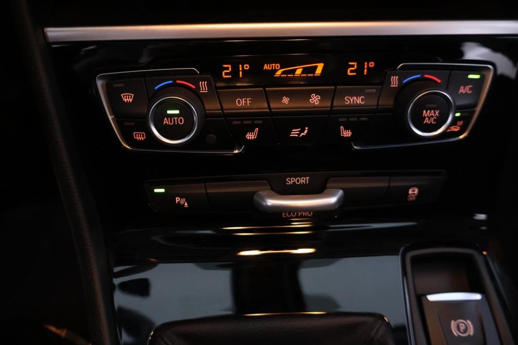 BMW 216 2020