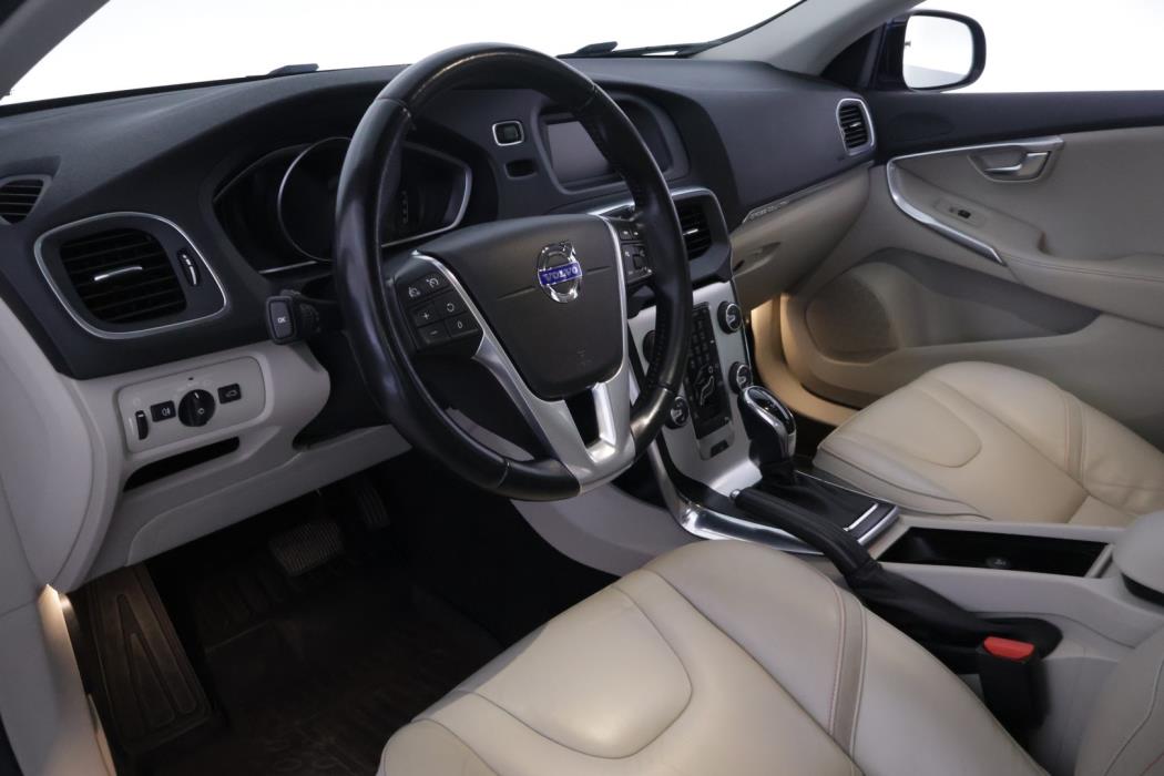 VOLVO V40 Cross Country 2015