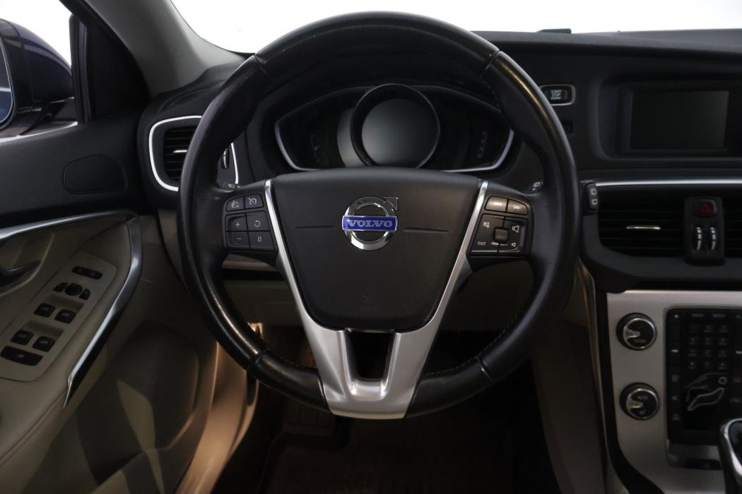 VOLVO V40 Cross Country 2015